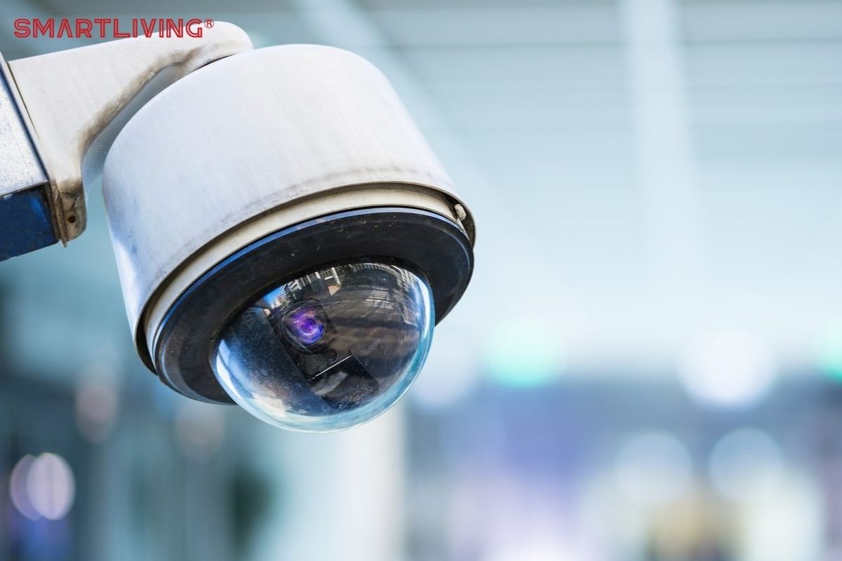  Camera an ninh là thiết bị đặc biệt dùng để giám sát mọi khu vực thông qua hình ảnh và âm thanh, dù đang ở bất kì nơi đâu.